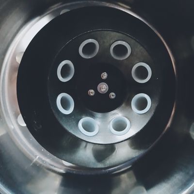 Rotor hermético do ângulo da segurança biológica de baixo nível de ruído do centrifugador do laboratório médico